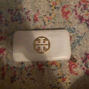 White Tory Burch Wallet